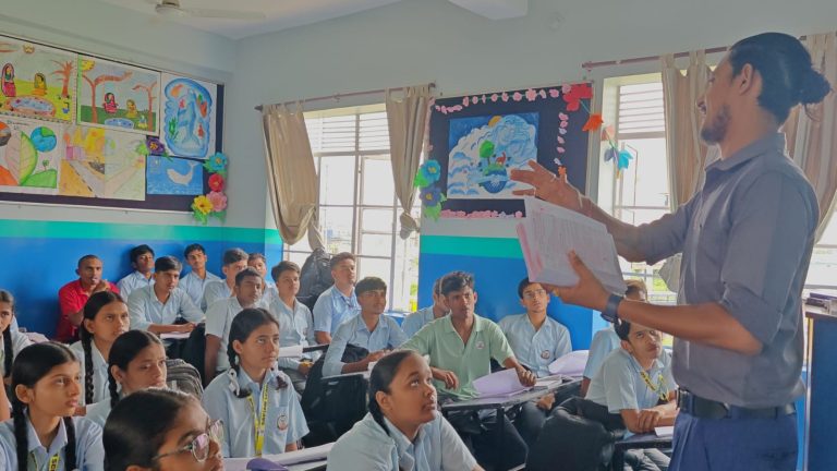 वीरगन्जमा रक्तदान अभियान : ‘एक घर, एक रक्तदाता’ नारासहित जनचेतना कार्यक्रम सञ्चालन