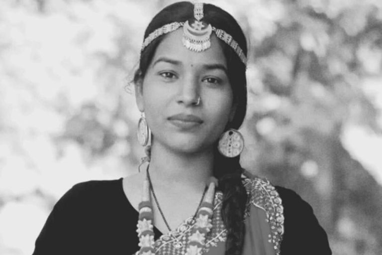 छाउ गोठमा सुत्न गएकी एक महिलाको सर्पले टोकेर मृत्यु