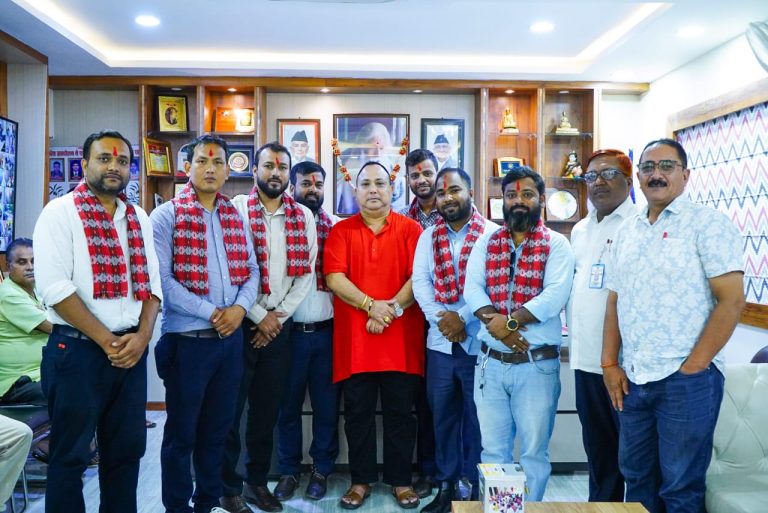 नेपाल इञ्जिनियर्स एसोसिएसन वीरगंज केन्द्रका नवनिर्वाचित पदाधिकारीलाई महानगरको सम्मान