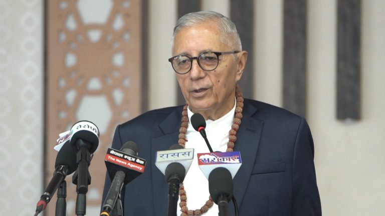 कार्यालय सहयोगीको भन्दा शिक्षकको तलब कम छ, यस्तो पनि हुन्छ ? : डा. कोइराला