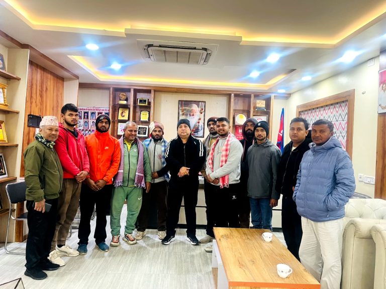 एसियाली कुस्ती च्याम्पियनसिपबाट फर्किएका वीरगंजका खेलाडी महानगरद्वारा सम्मानित