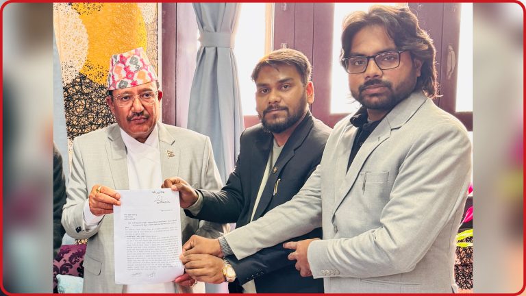 महेश बस्नेतविरुद्ध निर्वाचन आयोगमा उजुरी, उम्मेदवारी खारेजीको माग