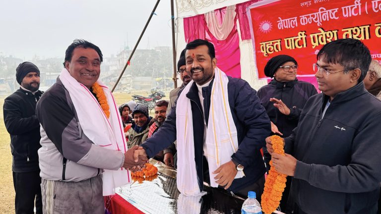 वीरगन्ज–२ का पूर्ववडाध्यक्ष अब्बास जसपा नेपाल परित्याग गरी गरे एमाले प्रवेश