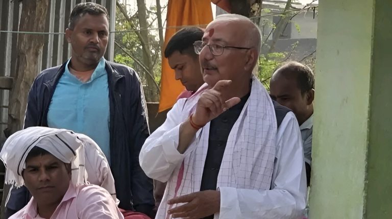 अब चुनाव नलड्ने तर जनताको सेवामा निरन्तर रहने पूर्वमन्त्री रमेश रिजालको घोषणा