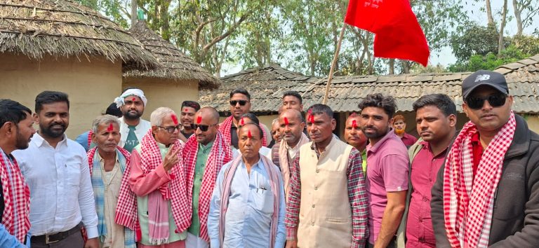 पर्सा–३ का एमाले उम्मेदवार पाण्डेयको घरदैलो कार्यक्रममा युवाहरुको उत्साहजनक सहभागिता