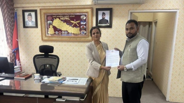 औद्योगिक अधिकार प्रदेशमै केन्द्रित गर्न मन्त्री पटेलको संघीय सरकारसँग माग