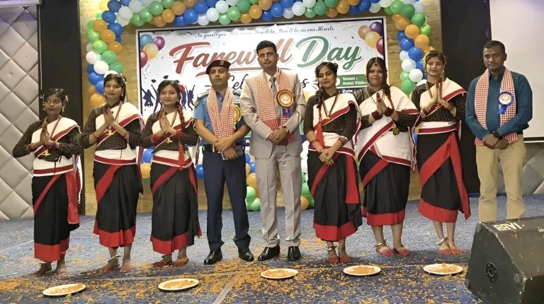 वीपिएसद्वारा कक्षा १२ का विद्यार्थीहरूको अनुशासन र लक्ष्यप्रति जोड दिँदै बिदाइ