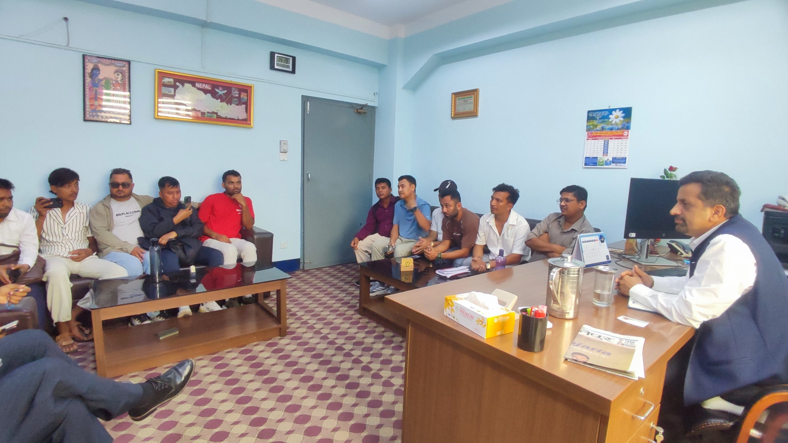 ठोरीको NTC सेवा अव्यवस्थित, सुधारको माग गर्दै वीरगञ्जमा युवाहरुले बुझाए ज्ञापन