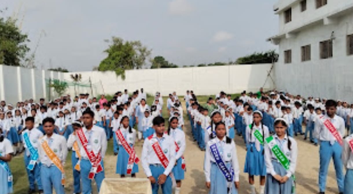 लिटल एन्जल बोर्डिङ स्कुलमा विद्यार्थी नेतृत्वलाई जिम्मेवारी हस्तान्तरण, ब्याज वितरण र शपथग्रहण सम्पन्न