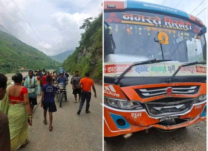 बस र कार ठोक्किँदा कार खस्यो सुनकोशीमा, तीन जना बेपत्ता