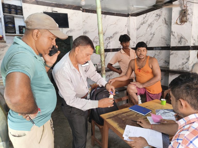 वीरगञ्जमा बजार अनुगमन तीव्र, अखाद्य मिठाईदेखि कुचिएका पानीका जारसम्म नष्ट