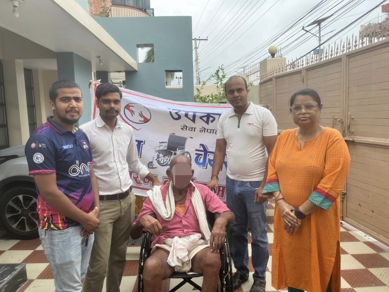 उपकार सेवा नेपालको पहलमा ह्वीलचेयर सहयोग